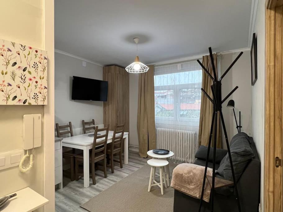 Apartamento Turistico Plaza III Monforte De Lemos Kültér fotó