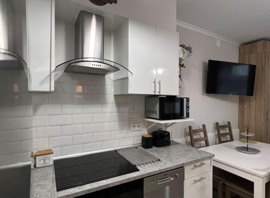 Apartamento Turistico Plaza III Monforte De Lemos Kültér fotó
