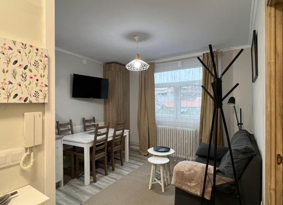 Apartamento Turistico Plaza III Monforte De Lemos Kültér fotó